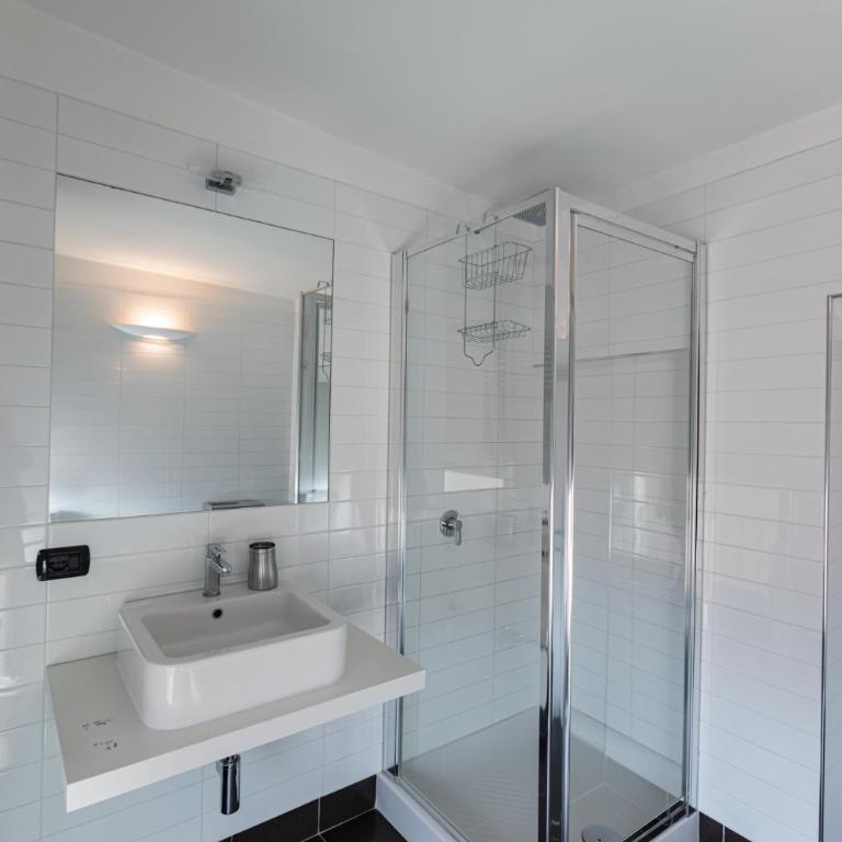 Stresa Residence - Appartamento con 2 Camere da Letto - 22