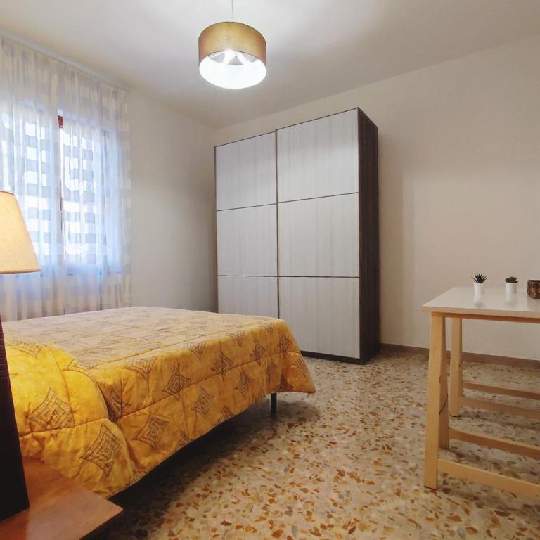 Lovely Balcony San Gimignano Apartments - Two-Bedroom Apartment - 4