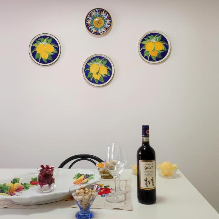 Lovely Balcony San Gimignano Apartments - Two-Bedroom Apartment - 9