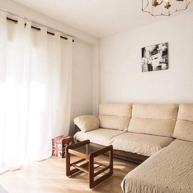 COSY 3 BED APT 200m FROM BEACH WiFi - Apartamento con vistas al mar - 3