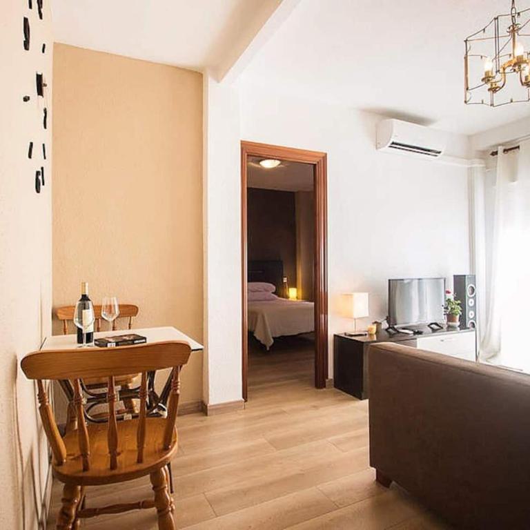 COSY 3 BED APT 200m FROM BEACH WiFi - Apartamento con vistas al mar - 6