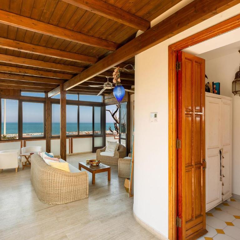 La Casa Bianca by BarbarHouse - Casa con 3 Camere da Letto - 68