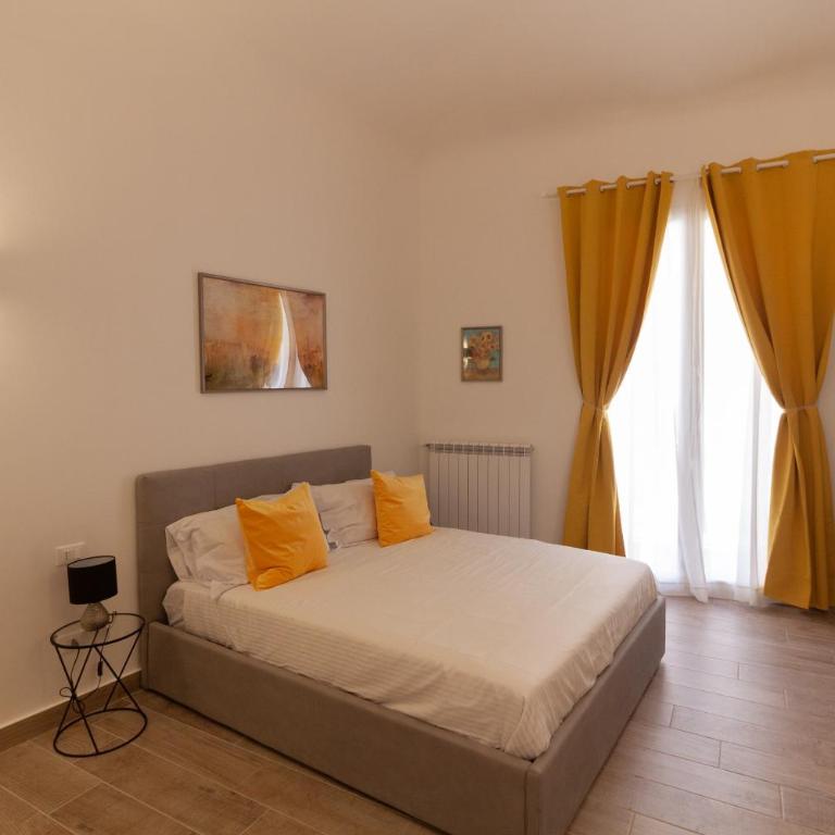 Aragona15 Suites - King Suite with Balcony - 7