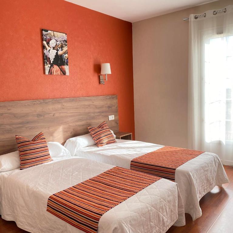 Hôtel Le Belvedere - Chambre Triple - Vue sur Ville - 10