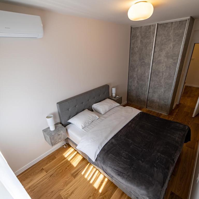 Apartments Centrale 28 - Two-Bedroom Apartment - 8