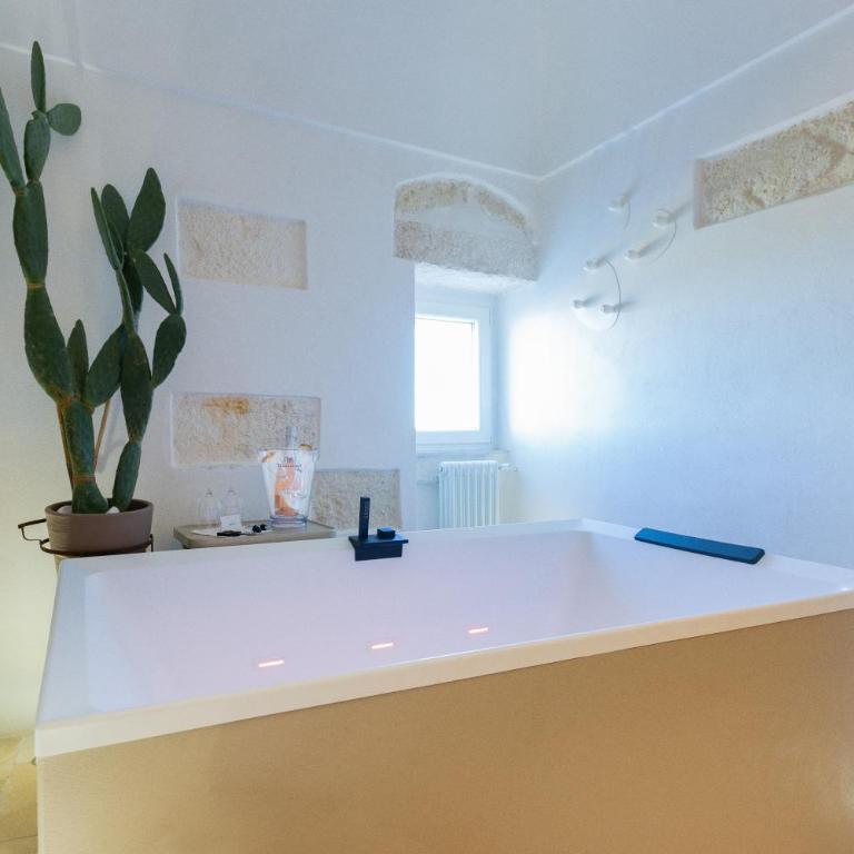 BELLE HOME OSTUNI vasca vista mare - Casa Vacanze - 18