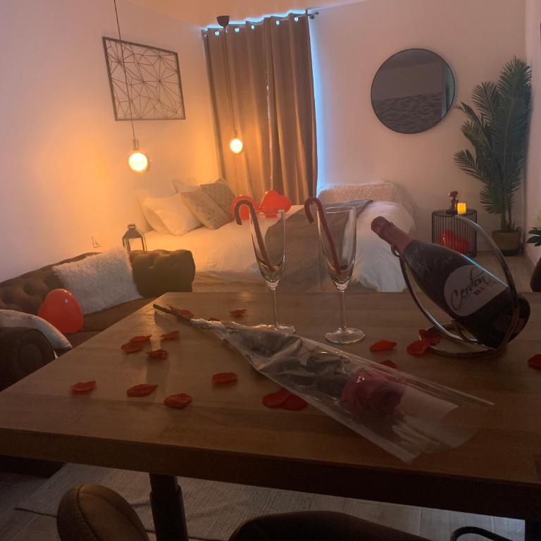 La Suite d'Ysis - Jacuzzi - Saint-Etienne - Apartment mit 1 Schlafzimmer - 14