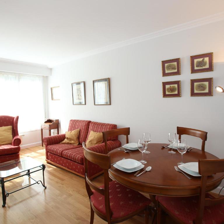 Ondarreta gran piso junto a la playa de Ondarreta - Apartamento - 22