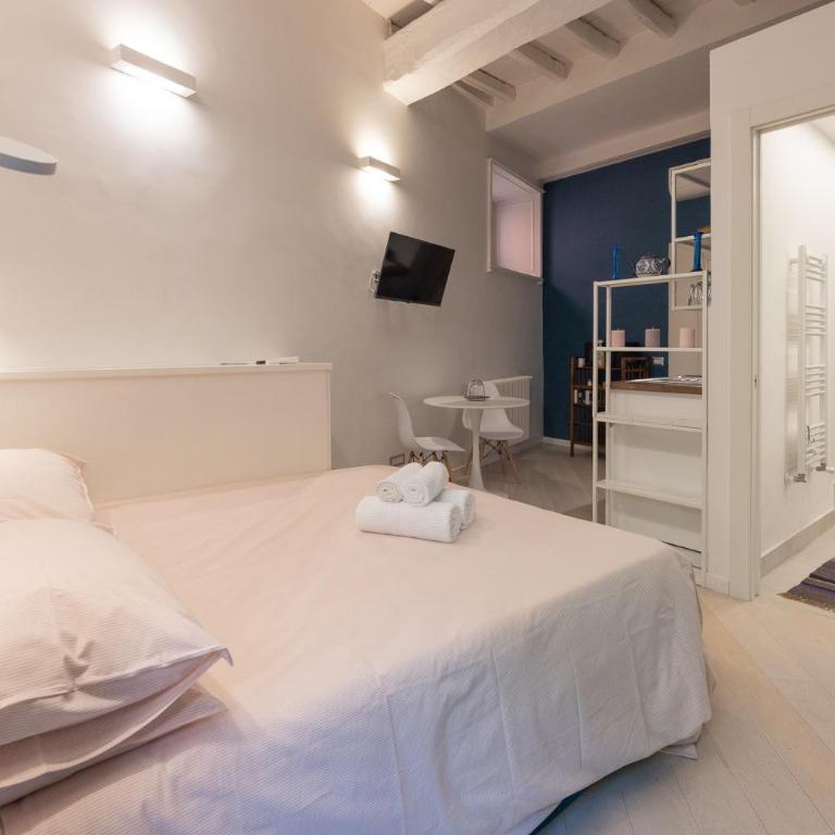 Rione Monti Studio Apt with private garden - Monolocale con Vista Giardino - 24