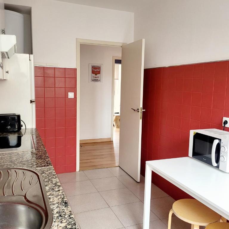AMPLIO PISO LUMINOSO CERCA DEL CAMINO Y CATEDRAL C3 - Apartamento de 3 dormitorios - 11