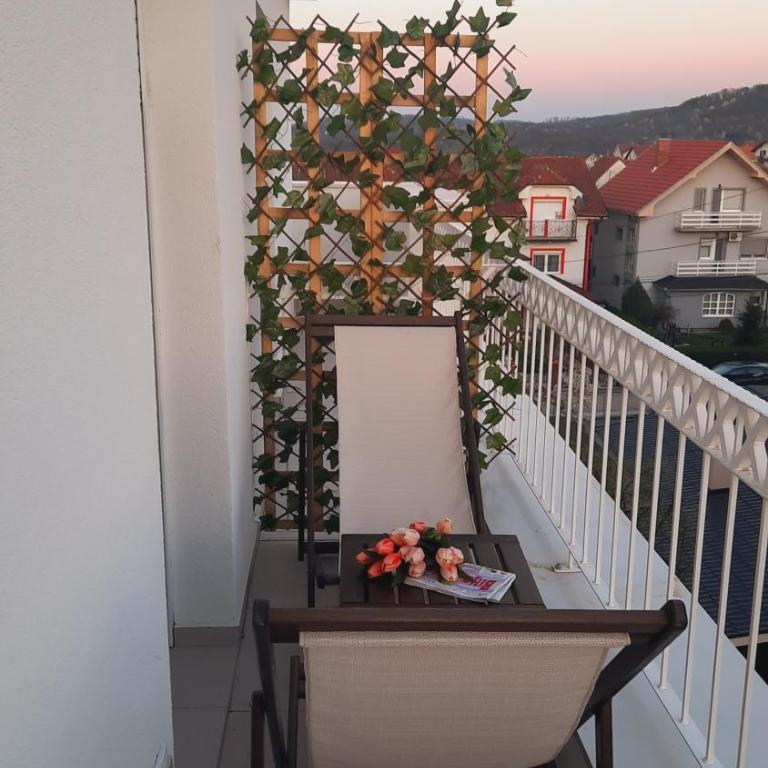 Lux Natural - One-Bedroom Apartment - 12