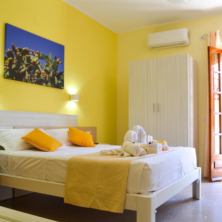 Le Twins -Bed and Breakfast - Camera Tripla con Vista Giardino - 11