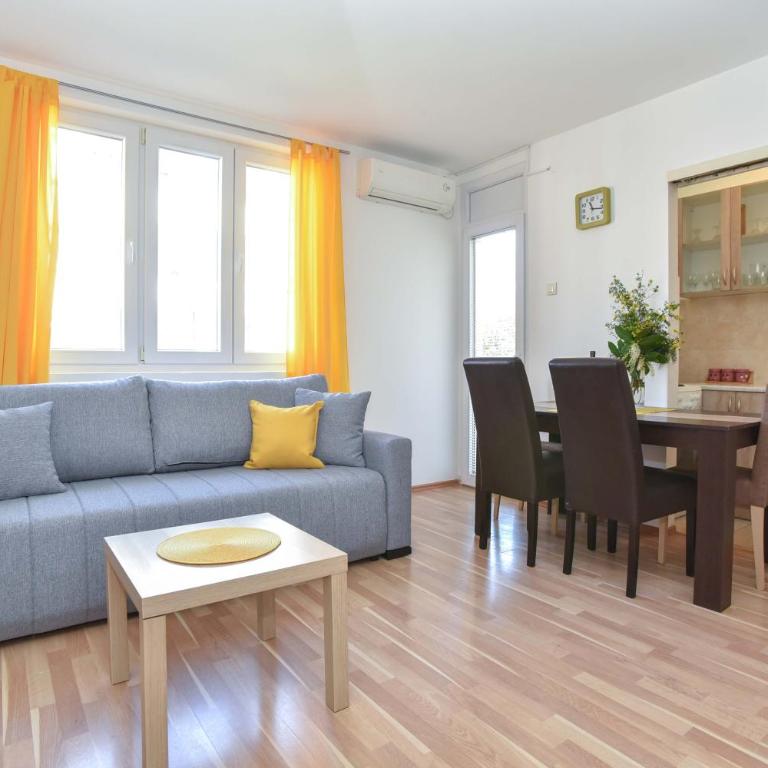 Apartment near Old Town - Apartman sa 1 Spavaćom Sobom - 1