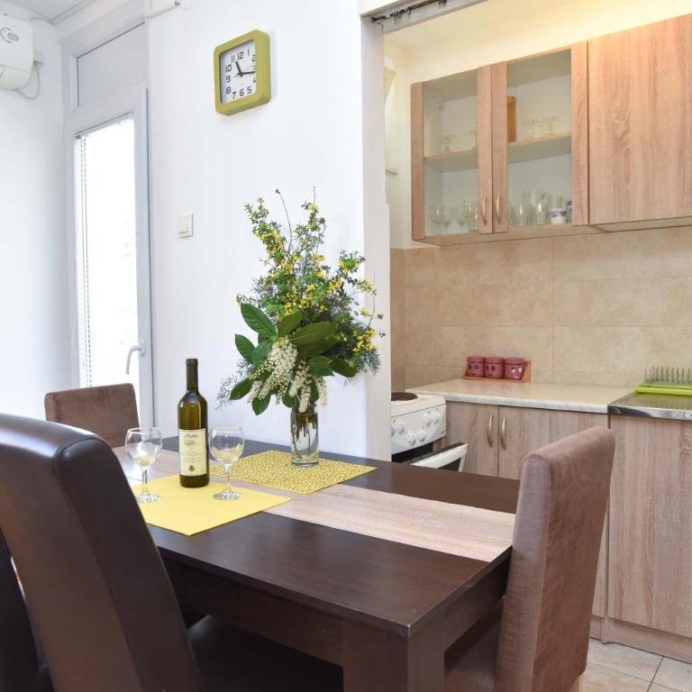 Apartment near Old Town - Apartman sa 1 Spavaćom Sobom - 7