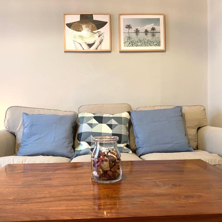 2 Apartamento TERRAZA Free Wifi - Three-Bedroom Apartment - 6