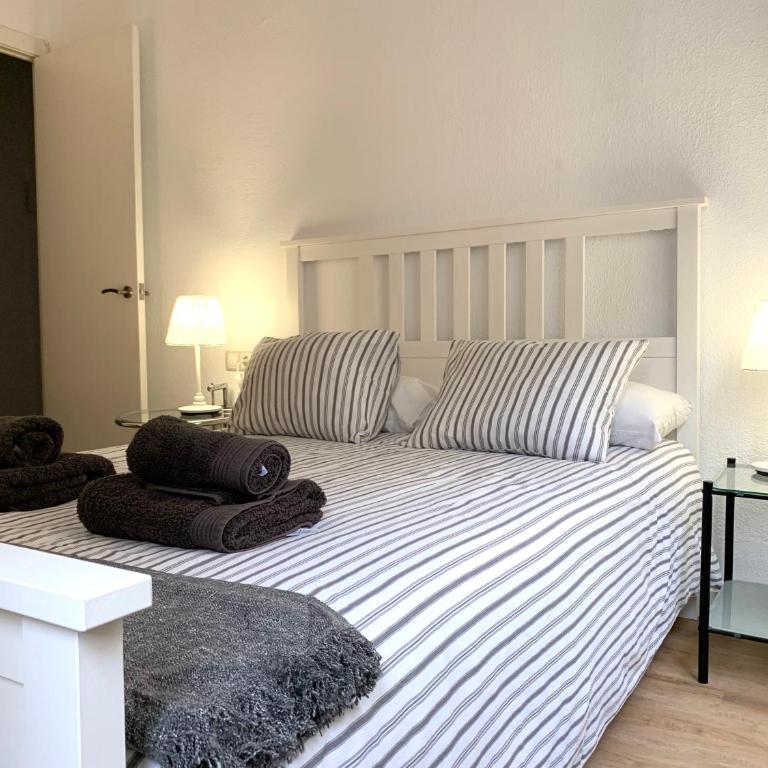 2 Apartamento TERRAZA Free Wifi - Three-Bedroom Apartment - 23