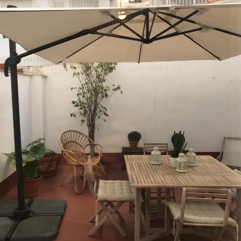 2 Apartamento TERRAZA Free Wifi - Three-Bedroom Apartment - 1