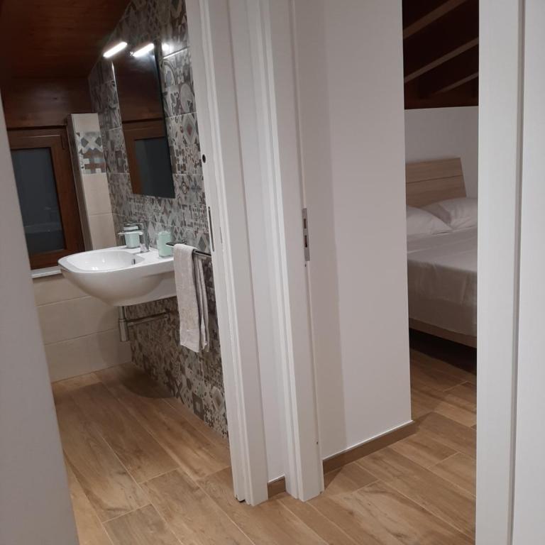 Appartamento Alba - Appartamento con 2 Camere da Letto - 16