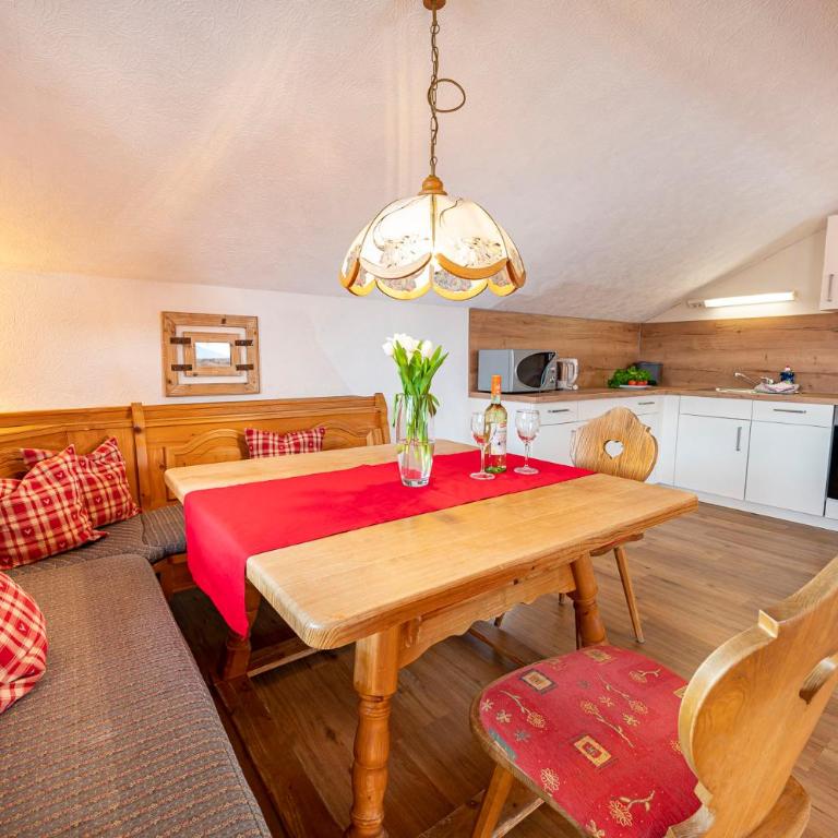 Alphirt Ferienwohnungen - Apartment 8 mit 1 Schlafzimmer - 8