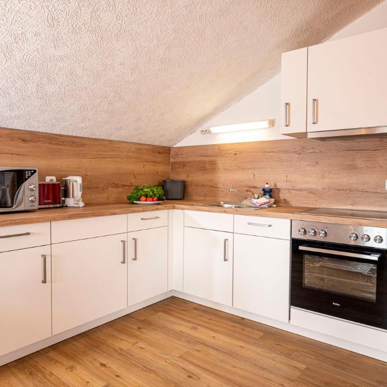 Alphirt Ferienwohnungen - Apartment 8 mit 1 Schlafzimmer - 11