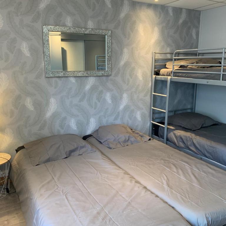 Centre de vacances Hotel CAPLANDES - Chambre Quadruple Supérieure - 11