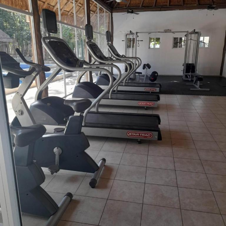 Lovely Apartment HOEStel Pedreira! - Three-Bedroom Apartment - 16