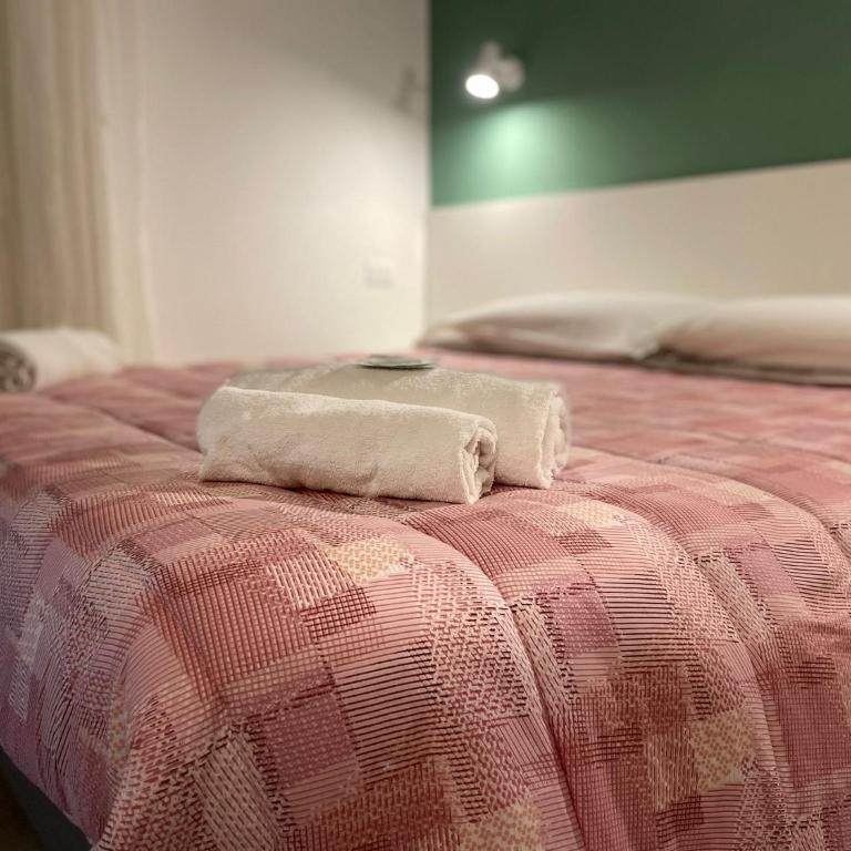 guest house cernaia - Camera Budget Matrimoniale/Doppia con Letti Singoli - 11