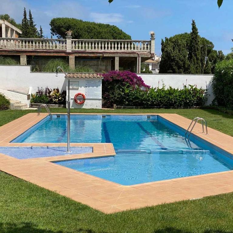 Casa Blanca 42 – Piscina, BBQ y Wifi (6 pax) - Bungalow Familiar - 4