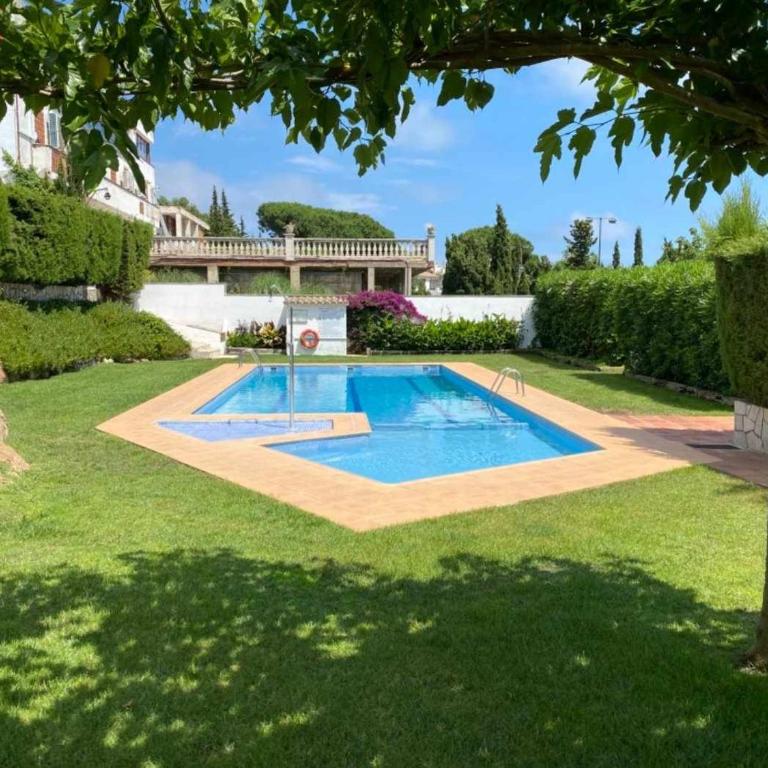 Casa Blanca 42 – Piscina, BBQ y Wifi (6 pax) - Bungalow Familiar - 3