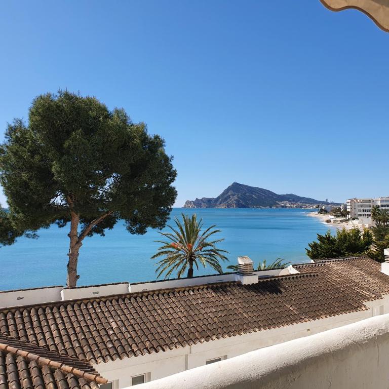 SOLETE - Apartamento con vistas, acceso directo al mar, piscina y parking by Redi - Apartamento con vistas al mar - 12