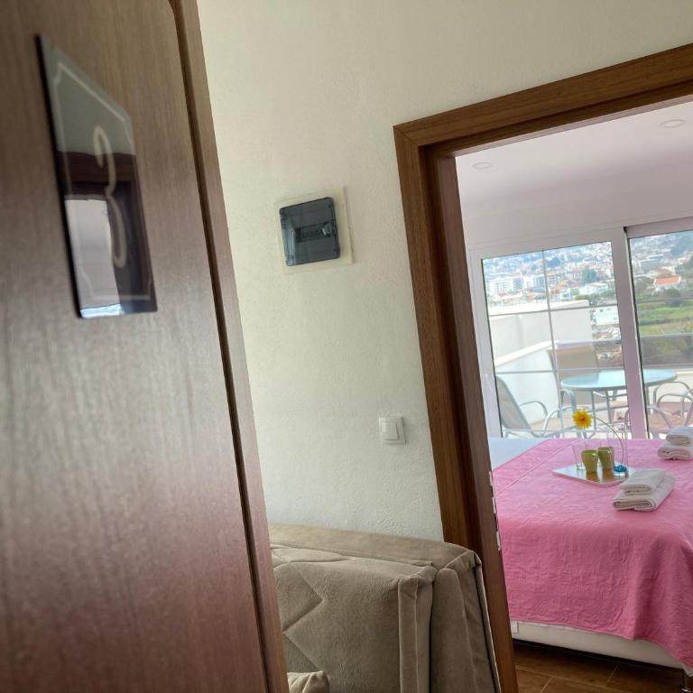 Demiri Rr - One-Bedroom Apartment - 10