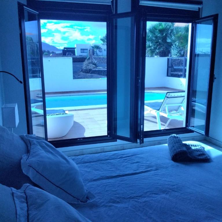 SURFWHITEHOUSE - Three-Bedroom Villa - 40