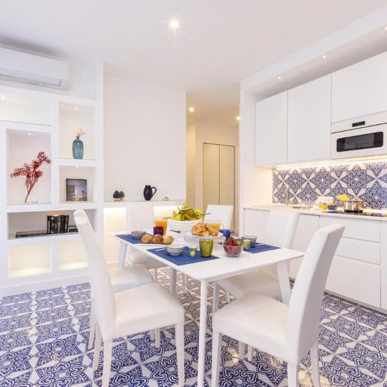 Blue Splendor Sorrento Apartment - Two-Bedroom Apartment - 21