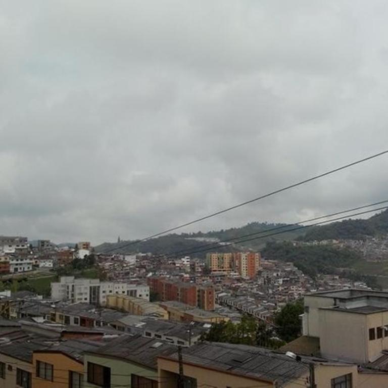 Casa Blanca Hostal Manizales - Habitación Familiar Clásica - 4