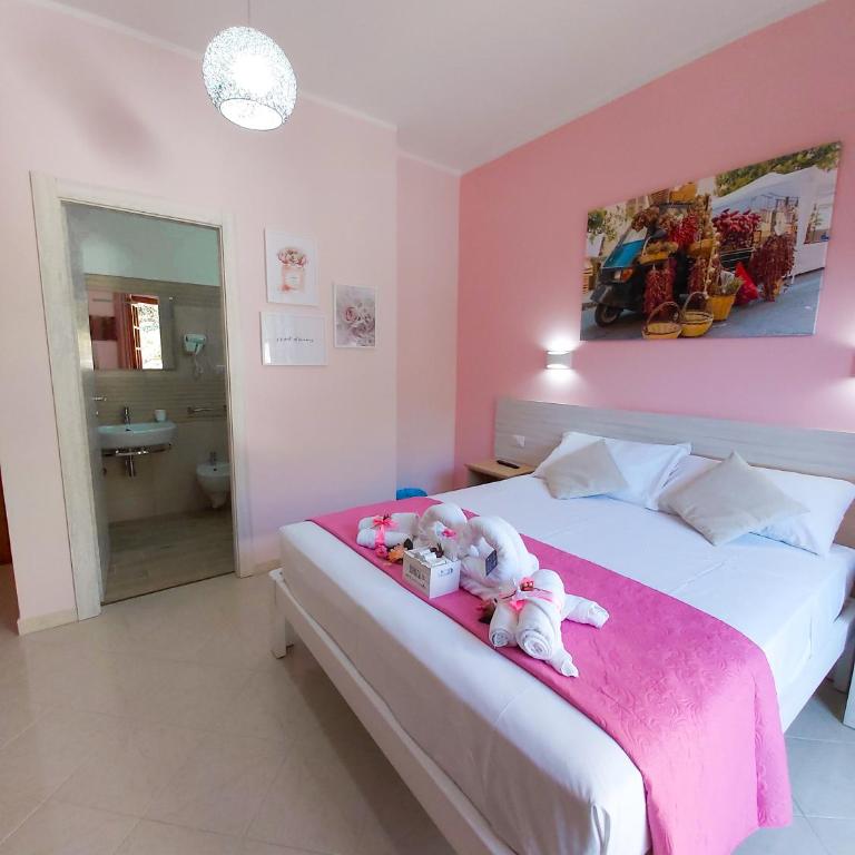 Le Twins -Bed and Breakfast - Camera Matrimoniale con Vista Giardino - 4