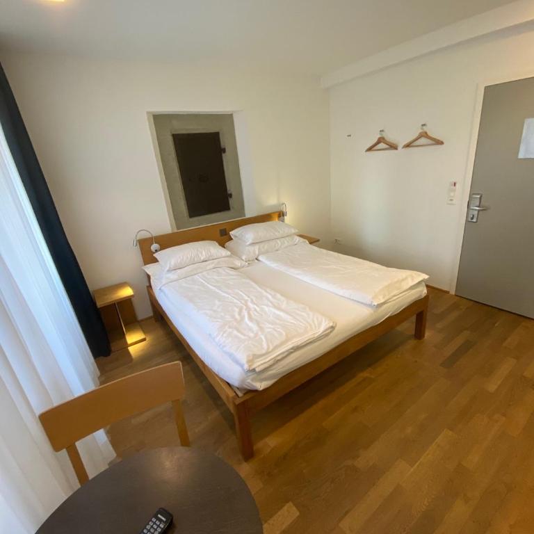 Hotel Lestelle - self check-in - Superior Zimmer mit Kingsize-Bett - 12