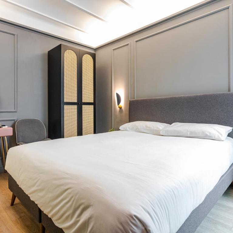 Reina 107 Beach Boutique - Economy Double Room - 9