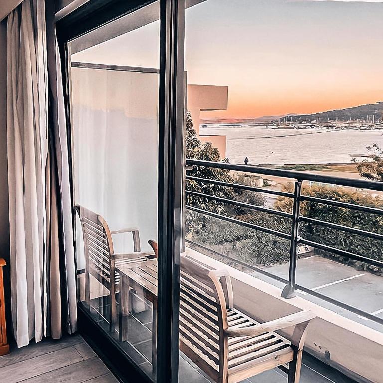 Rives d'Or Hôtel - Chambre Double ou Lits Jumeaux - Vue sur Mer - 2