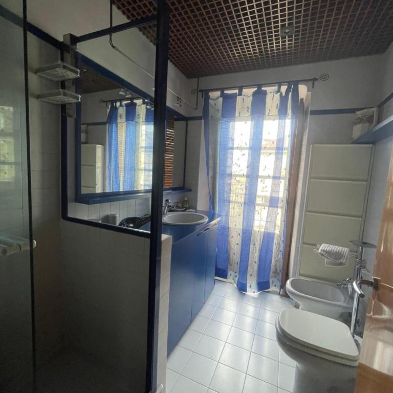 Centro storico Torino, Posto auto e ascensore, Casa di charme - Appartamento con 2 Camere da Letto - 5