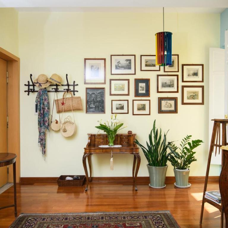 La Camelia Apartment - Three-Bedroom Apartment - 12