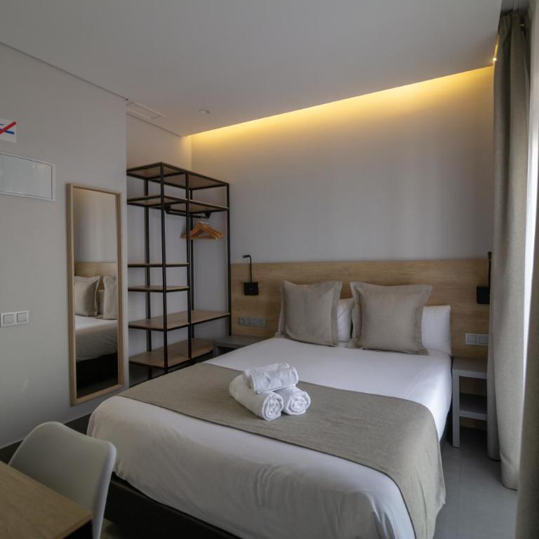 Hotel La Milagrosa - Chambre Double ou Lits Jumeaux Supérieure - 9