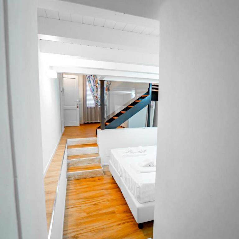 GIOIA MIA Suites - Camera Familiare - 3