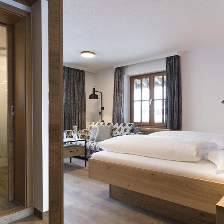 Wohlfühlhotel Berwanger Hof - Doppelzimmer Rubihorn (Haupthaus) - 2