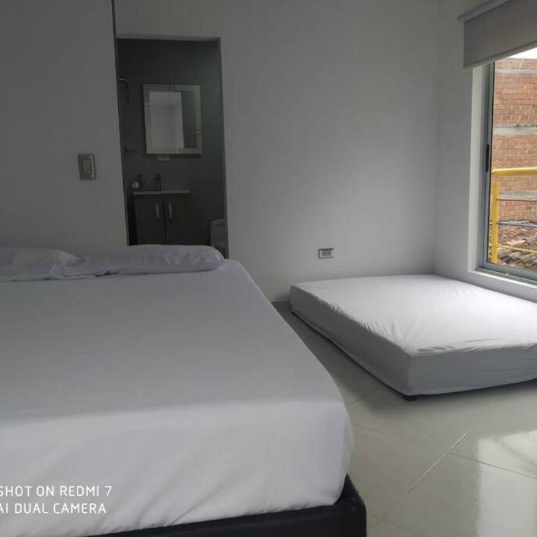 Apartamento Centro Guatapé, parque y embalse - Apartamento de 3 dormitorios - 21