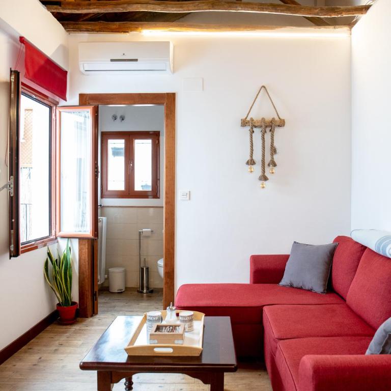 Casa Po - Large Double Room - 13