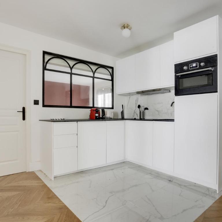 Apartments in the heart of Paris in Sentier - Appartement 3 Chambres - 5