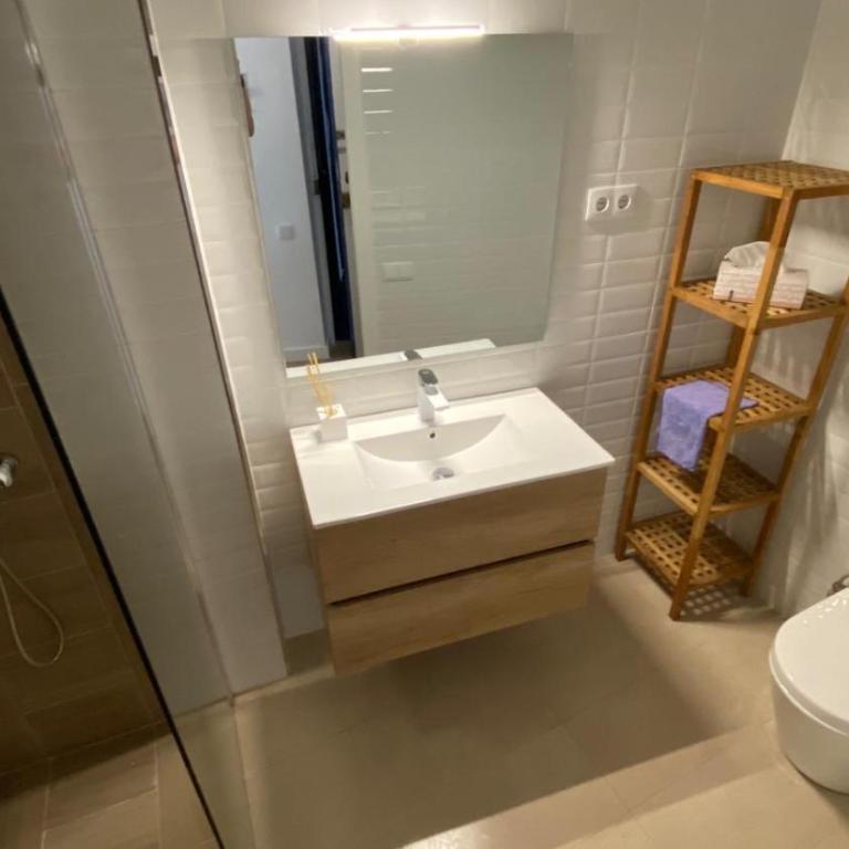 Homing La Pineda 117 - One-Bedroom Apartment - 14