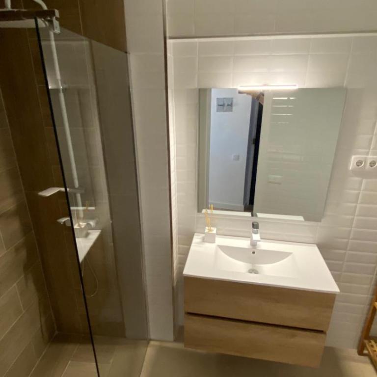 Homing La Pineda 117 - One-Bedroom Apartment - 15
