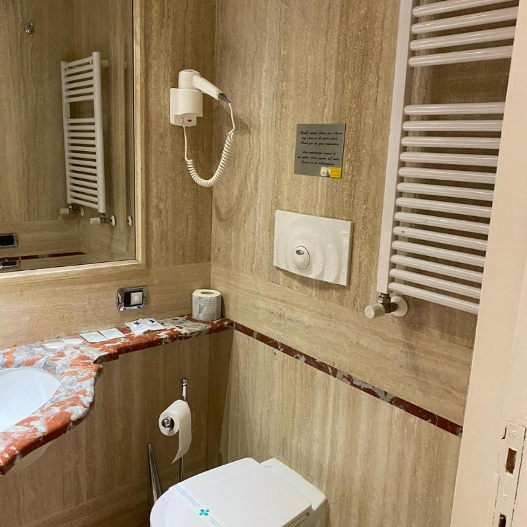 Rent Rooms Saint Peter - Double Room with Private Bathroom - 5