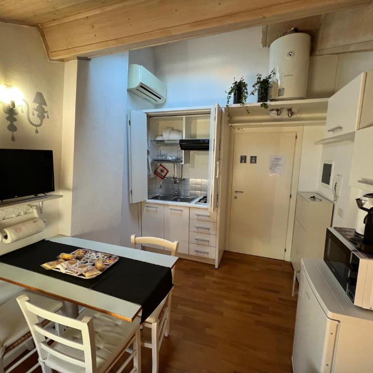 La mansarda in centro - Appartamento con 1 Camera da Letto - 3